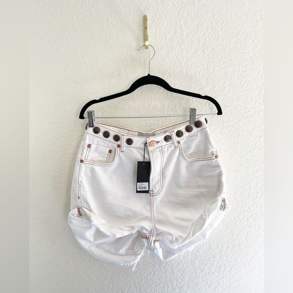 One Teaspoon studded jean short Bandits in White Beauty High Waist. 29 NWT - Picture 5 of 16